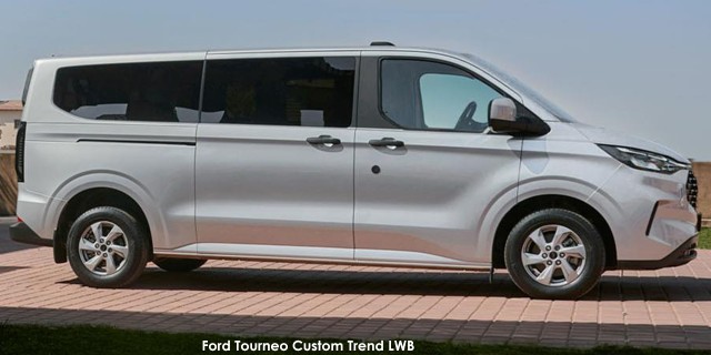 FORD TOURNEO CUSTOM 2.0TDCI LWB TREND A/T - 18 