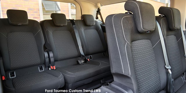 FORD TOURNEO CUSTOM 2.0TDCI LWB TREND A/T - 35 